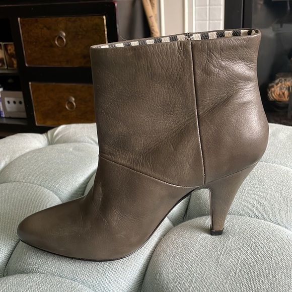 M Missoni Grey Heel Boots - Picture 6 of 16